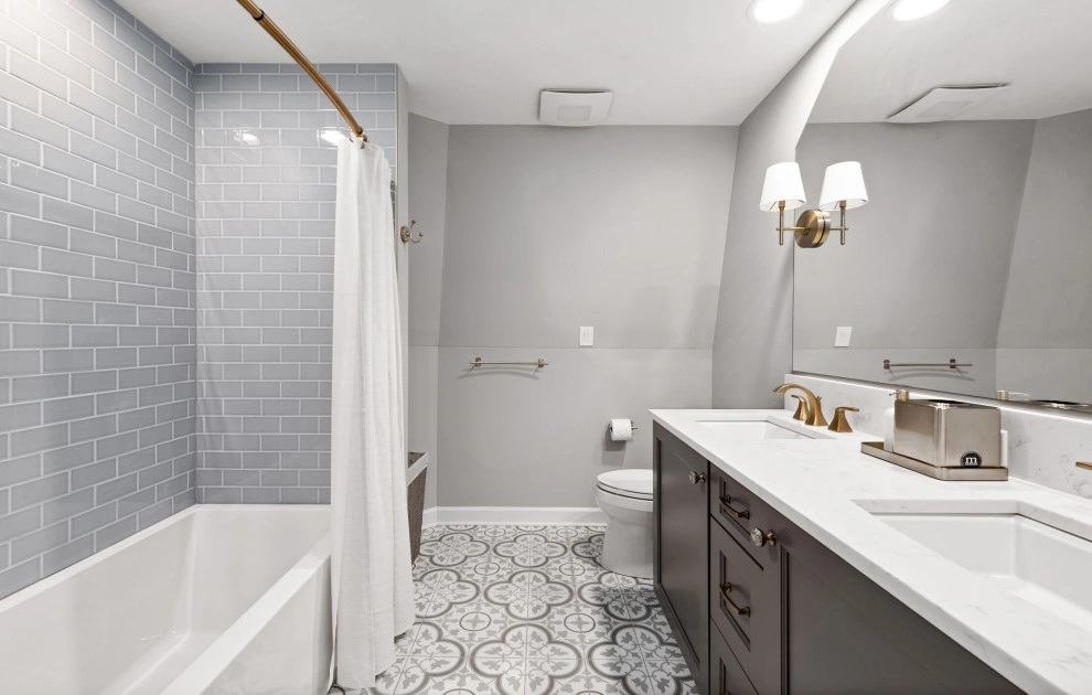 Peak Construction & Development, LLC