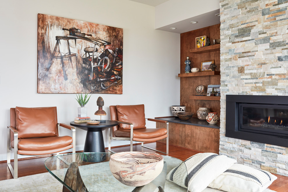 Bright Art Collector's Space