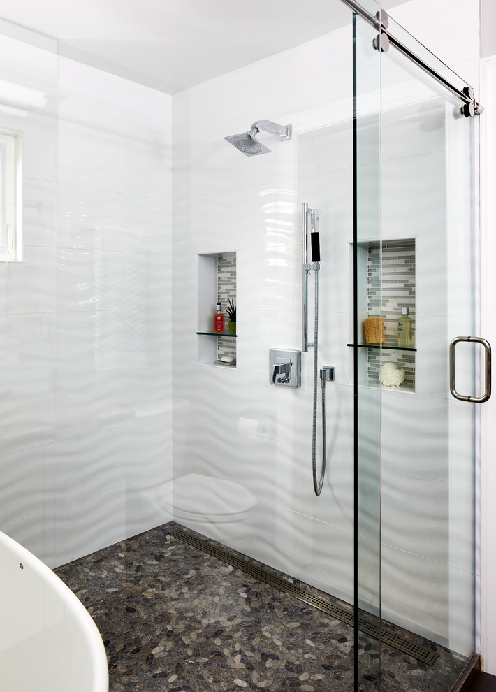 Diana & Simon's bathrooms