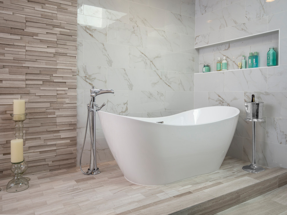 Elegant Master Bathroom in Los Angeles, CA