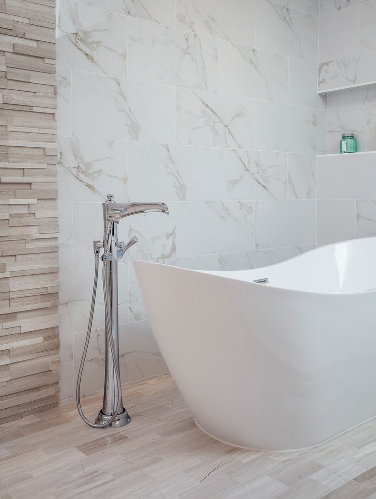 Elegant Master Bathroom in Los Angeles, CA