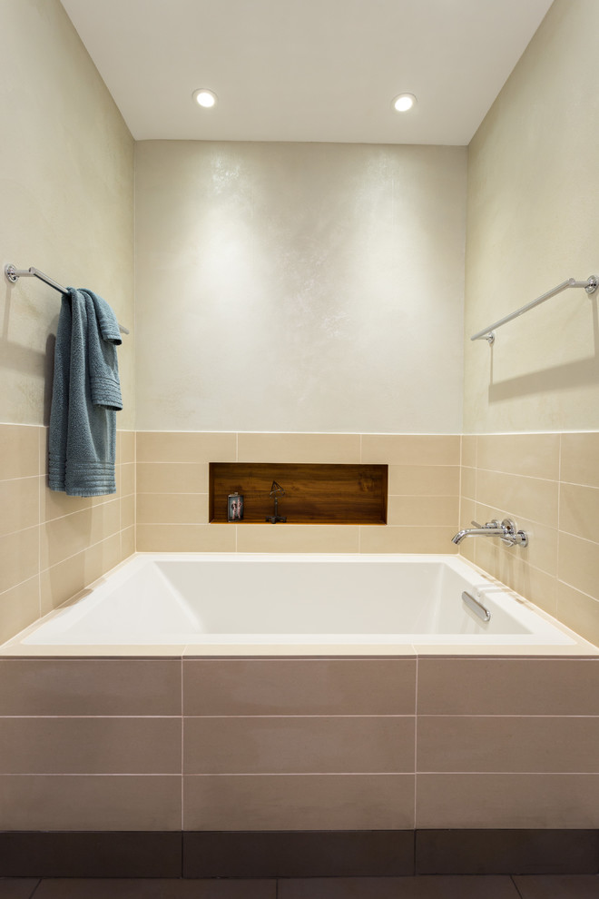 Gold Coast Chicago Condo Design & Remodel