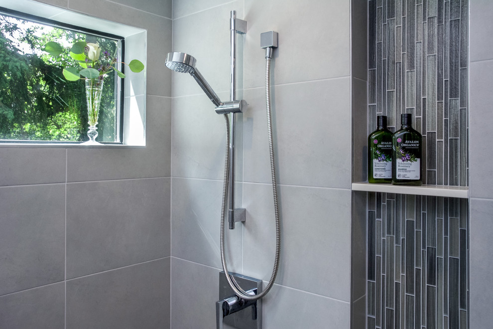 Gray Chic Master Bathroom