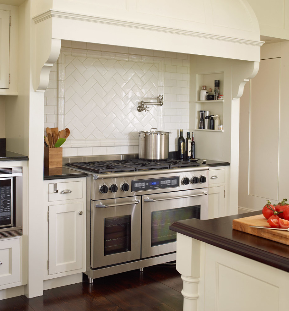 Kitchens & More