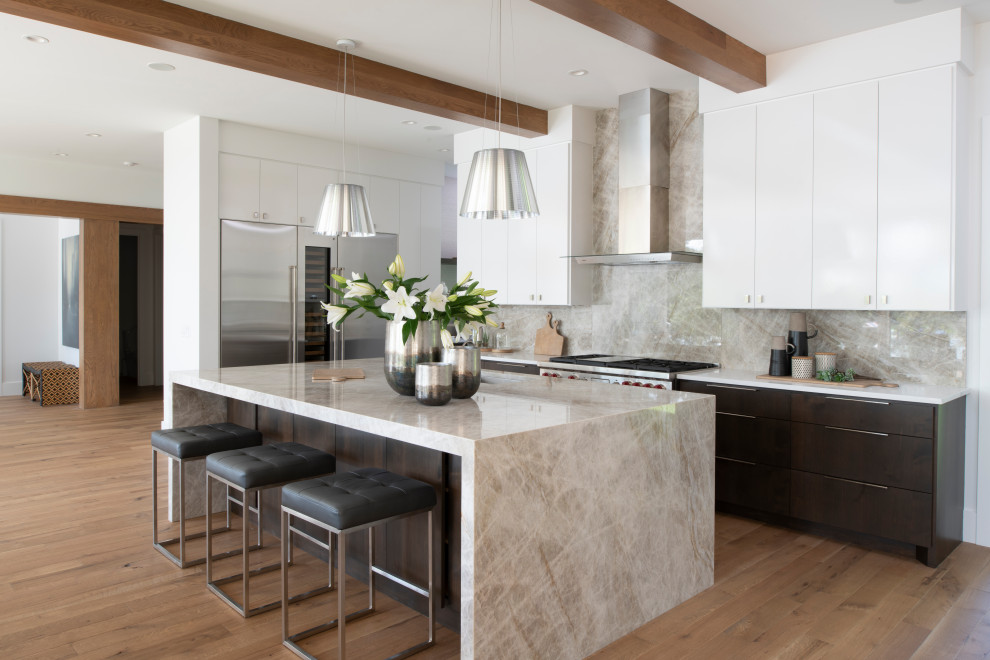 Lakeshore Contemporary