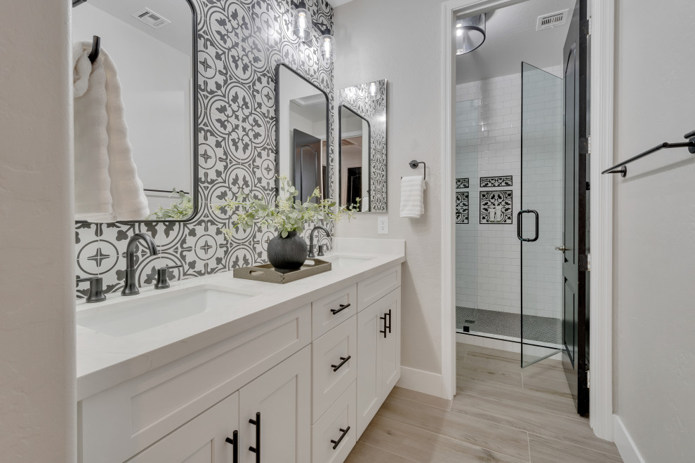 Large Master Bathroom - Chandler, AZ