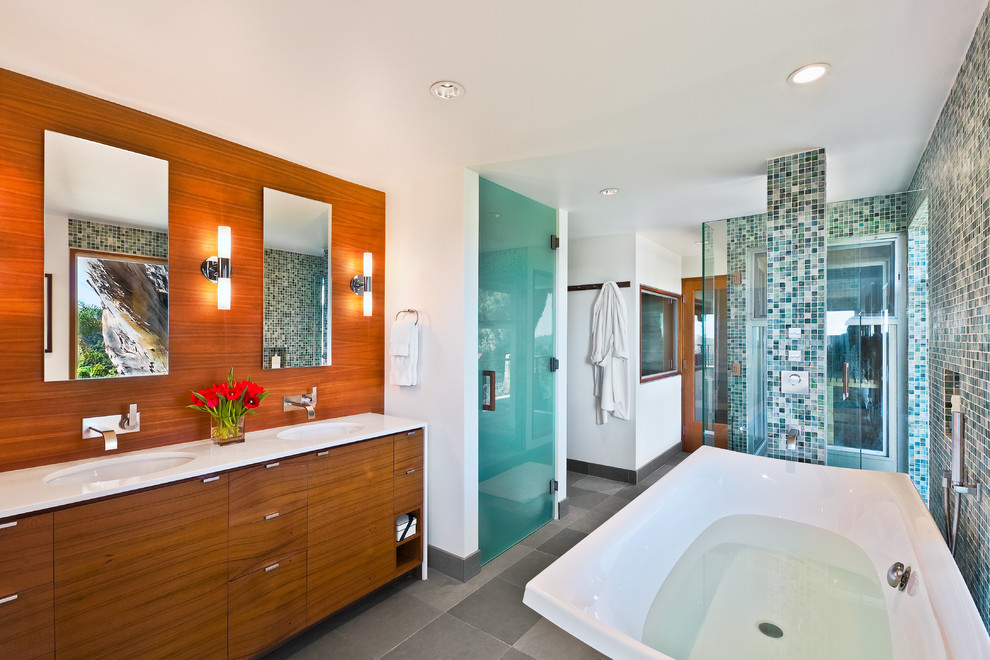 Mid-Century Modern Residence